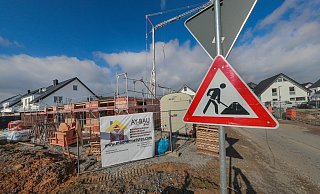 Bauen mit Checkliste: Die Ratskoalition möchte mit festen Leitlinien sicherstellen, dass in Bielefeld künftig nachhaltig und zukunftsorientiert gebaut wird. - Andreas Zobe Bauen mit Checkliste: Die Ratskoalition möchte mit festen Leitlinien sicherstellen, dass in Bielefeld künftig nachhaltig und zukunftsorientiert gebaut wird. - Andreas Zobe