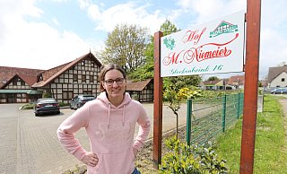 Melanie Klostermann ist die Sprecherin der Erbengemeinschaft und würde den Hofladen am liebsten selbst weiterführen - umso schwerer fällt ihr die Schließung. - Nicole Sielermann Melanie Klostermann ist die Sprecherin der Erbengemeinschaft und würde den Hofladen am liebsten selbst weiterführen - umso schwerer fällt ihr die Schließung. - Nicole Sielermann