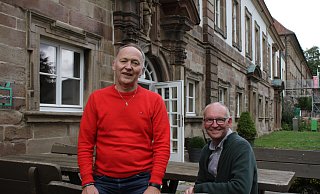 Zukunft auf dem Land: Bernhard Eder und Stephan Kreye wollen älteren Mitbewohnerinnen und Mitbewohnern das Ehrenamt schmackhaft machen. - Dieter Scholz Zukunft auf dem Land: Bernhard Eder und Stephan Kreye wollen älteren Mitbewohnerinnen und Mitbewohnern das Ehrenamt schmackhaft machen. - Dieter Scholz