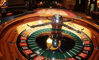 Das "große Spiel" soll in der Spielbank Bad Oeynhausen auch nach der Übernahme durch die Gauselmann-Gruppe erhalten bleiben. - Jörg Stuke Das "große Spiel" soll in der Spielbank Bad Oeynhausen auch nach der Übernahme durch die Gauselmann-Gruppe erhalten bleiben. - Jörg Stuke