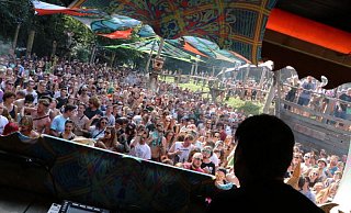 Beliebt: Jährlich zieht das Wonderland-Festival mit seiner besonderen Atmosphäre um die 8.000 Menschen an. - Archiv: Sonja Rohlfing Beliebt: Jährlich zieht das Wonderland-Festival mit seiner besonderen Atmosphäre um die 8.000 Menschen an. - Archiv: Sonja Rohlfing