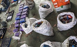 Das Diebesgut der Bande stand bereits zum Abtransport bereit. - Polizei Paderborn Das Diebesgut der Bande stand bereits zum Abtransport bereit. - Polizei Paderborn
