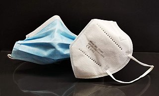 Die Maskenpflicht bleibt beim Einkaufen sowie beim Busfahren bestehen. - Symbolbild: Pixabay Die Maskenpflicht bleibt beim Einkaufen sowie beim Busfahren bestehen. - Symbolbild: Pixabay