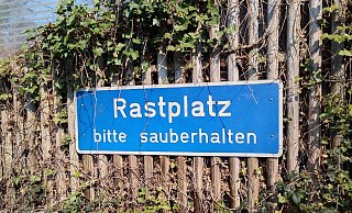 Fantasievoll, aber mit Regeln: Woher kommen eigentlich die Namen von Rastanlagen? - Straßen.NRW / Sebastian Roggenbuck Fantasievoll, aber mit Regeln: Woher kommen eigentlich die Namen von Rastanlagen? - Straßen.NRW / Sebastian Roggenbuck