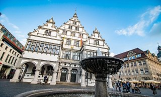 Die Mitglieder des Stadtrates Paderborn werden die nächste Sitzung am Donnerstag, 19. Oktober, mit einer Schweigeminute anlässlich des Konflikts zwischen Israel und Palästina beginnen. - Björn Leisten Die Mitglieder des Stadtrates Paderborn werden die nächste Sitzung am Donnerstag, 19. Oktober, mit einer Schweigeminute anlässlich des Konflikts zwischen Israel und Palästina beginnen. - Björn Leisten