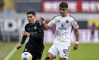 Hoffnungsträger unter sich: SCP-Leistungsträger Raphael Obermair wird wieder auf der Sechs spielen. Nürnberg hofft derweil auf Tore von Can Uzun (r.). - picture alliance/dpa Hoffnungsträger unter sich: SCP-Leistungsträger Raphael Obermair wird wieder auf der Sechs spielen. Nürnberg hofft derweil auf Tore von Can Uzun (r.). - picture alliance/dpa
