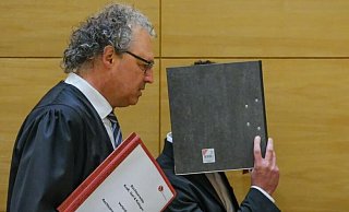 Tag zwei im Prozess gegen den 21-jährigen Tatverdächtigen. - Andreas Zobe Tag zwei im Prozess gegen den 21-jährigen Tatverdächtigen. - Andreas Zobe