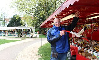Marktbeschicker Manfred Kisse zeigte sich im April enttäuscht von der Besucher-Resonanz auf dem Lunamarkt. - Archivfoto: Pauline Maus Marktbeschicker Manfred Kisse zeigte sich im April enttäuscht von der Besucher-Resonanz auf dem Lunamarkt. - Archivfoto: Pauline Maus