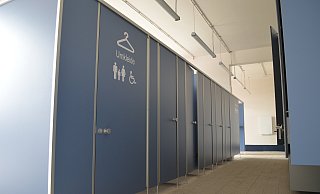 Die neuen Umkleiden im Freibad sind fertiggestellt. - Nicole Fischer Die neuen Umkleiden im Freibad sind fertiggestellt. - Nicole Fischer
