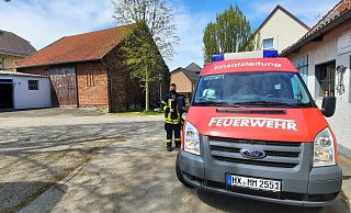 In der Bredenborner Königstraße kümmerte sich die Bredenborner Feuerwehr um die Koordination des Einsatzes. - Madita Schellenberg In der Bredenborner Königstraße kümmerte sich die Bredenborner Feuerwehr um die Koordination des Einsatzes. - Madita Schellenberg
