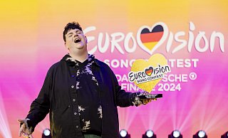 Isaak Guderian, Espelkamper und Gewinner des deutschen ESC-Vorentscheids, macht sich im Mai auf den Weg nach Malmö. - Christoph Soeder/dpa Isaak Guderian, Espelkamper und Gewinner des deutschen ESC-Vorentscheids, macht sich im Mai auf den Weg nach Malmö. - Christoph Soeder/dpa
