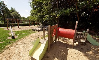 Der Spielplatz im Mehrgenerationenpark in Rödinghausen gilt als positives Vorzeigestück. - Archivfoto: Gemeinde Rödinghausen Der Spielplatz im Mehrgenerationenpark in Rödinghausen gilt als positives Vorzeigestück. - Archivfoto: Gemeinde Rödinghausen
