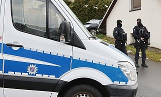 Bundesweit wurden in der vergangenen Woche - auch in OWL - Razzien durchgeführt. - dpa Bundesweit wurden in der vergangenen Woche - auch in OWL - Razzien durchgeführt. - dpa