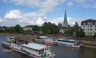 Die Flotte Weser fährt in diesem Jahr auch wieder nach Holzminden. - Flotte Weser Die Flotte Weser fährt in diesem Jahr auch wieder nach Holzminden. - Flotte Weser