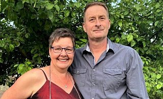 Königin Ellen Bathe und Prinzgemahl Wolfgang Bathe laden ein zum Mitfeiern in Borgholz. - Privat/Michelle Bathe Königin Ellen Bathe und Prinzgemahl Wolfgang Bathe laden ein zum Mitfeiern in Borgholz. - Privat/Michelle Bathe