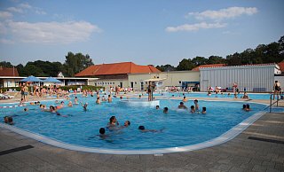 Die Freibäder im Kreis Höxter, hier das in Brakel, haben ein schweres Pandemie-Jahr hinter sich. - Stadt Brakel Die Freibäder im Kreis Höxter, hier das in Brakel, haben ein schweres Pandemie-Jahr hinter sich. - Stadt Brakel