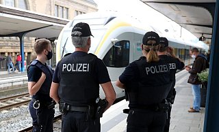 Die Bundespolizisten nahmen am Sonntag am Bahnhof einen Neunjährigen mit (Archivbild). - Wolfgang Rudolf Die Bundespolizisten nahmen am Sonntag am Bahnhof einen Neunjährigen mit (Archivbild). - Wolfgang Rudolf
