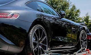Mit solchen Autos war der Angeklagte unterwegs und versetzte Verkehrsteilnehmer in Panik. - Symbolfoto Mit solchen Autos war der Angeklagte unterwegs und versetzte Verkehrsteilnehmer in Panik. - Symbolfoto