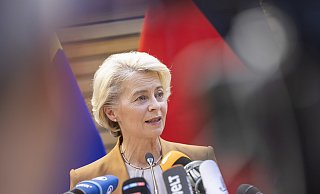 Es zeichnet sich ab, dass sich bald noch mindestens zwei weitere Kommissare aus der EU-Spitze zurückziehen werden. Kritiker vermuten, dass das an Ursula von der Leyens Führungsstil liegt. (Archivbild) - Thomas Banneyer/dpa Es zeichnet sich ab, dass sich bald noch mindestens zwei weitere Kommissare aus der EU-Spitze zurückziehen werden. Kritiker vermuten, dass das an Ursula von der Leyens Führungsstil liegt. (Archivbild) - Thomas Banneyer/dpa