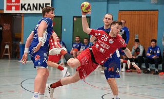 Jannis Louis und seine Kollegen von der TSG Altenhagen-Heepen werden sich durch 32 Oberliga-Spiele kämpfen müssen. - Peter Unger Jannis Louis und seine Kollegen von der TSG Altenhagen-Heepen werden sich durch 32 Oberliga-Spiele kämpfen müssen. - Peter Unger