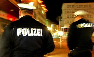 Die Einsatzkräfte konnten den 24 Jahre alten Täter festnehmen. - Sarah Jonek (Archiv/Symbolbild) Die Einsatzkräfte konnten den 24 Jahre alten Täter festnehmen. - Sarah Jonek (Archiv/Symbolbild)