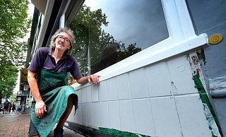 Das Schuhmacher-Geschäft von Michael Schulze ist nach dem Autounfall Anfang Mai wieder intakt. - Andreas Frücht Das Schuhmacher-Geschäft von Michael Schulze ist nach dem Autounfall Anfang Mai wieder intakt. - Andreas Frücht
