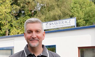 Maik Sawieracz ist Obermeister für Sanitär- und Heizungstechnik im Kreis Herford. Er hält effektive Tipps bereit, wie Hausbewohner ihre Gas-Brennwert-Heizungen optimieren können. - Andreas Sundermeier Maik Sawieracz ist Obermeister für Sanitär- und Heizungstechnik im Kreis Herford. Er hält effektive Tipps bereit, wie Hausbewohner ihre Gas-Brennwert-Heizungen optimieren können. - Andreas Sundermeier