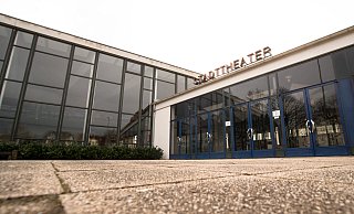 Da das Theater erhalten werden muss, kann hier wohl kein OWL-Forum entstehen. Foto: Ralf Bittner - Ralf Bittner Da das Theater erhalten werden muss, kann hier wohl kein OWL-Forum entstehen. Foto: Ralf Bittner - Ralf Bittner