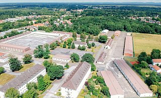 Drei Gebäude der ehemaligen Dempsey-Kaserne werden seit dem Frühjahr 2022 als Notunterkunft für Geflüchtete des Landes NRW genutzt. - (Archivbild) Besim Mazhiqi Drei Gebäude der ehemaligen Dempsey-Kaserne werden seit dem Frühjahr 2022 als Notunterkunft für Geflüchtete des Landes NRW genutzt. - (Archivbild) Besim Mazhiqi