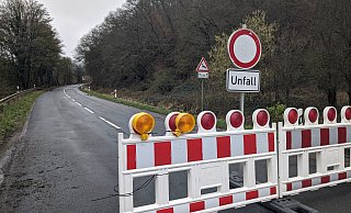 Ab der Einmündung "In der Marsch" ist die Möllberger Straße auf unbestimmte Zeit gesperrt. - Janina Schrader Ab der Einmündung "In der Marsch" ist die Möllberger Straße auf unbestimmte Zeit gesperrt. - Janina Schrader
