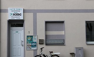 Die Besuche des stellvertretenden Bürgermeisters, Thomas Bischoff, in der Gemeinde Milli Görüs an der Engerstraße hatte der CDU-Stadtverband mit Hinweis auf deren Verfassungsfeindlichkeit immer wieder kritisiert. Nun stellt sich heraus: Das war eine Vorverurteilung. - Frank-Michael Kiel-Steinkamp Die Besuche des stellvertretenden Bürgermeisters, Thomas Bischoff, in der Gemeinde Milli Görüs an der Engerstraße hatte der CDU-Stadtverband mit Hinweis auf deren Verfassungsfeindlichkeit immer wieder kritisiert. Nun stellt sich heraus: Das war eine Vorverurteilung. - Frank-Michael Kiel-Steinkamp
