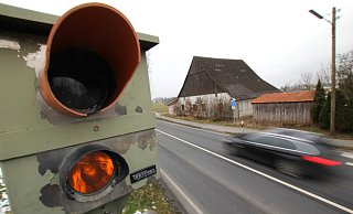 18 stationäre Blitzer stehen im Kreisgebiet. Nicht alle haben gleich viel zu tun. - Andreas Sundermeier 18 stationäre Blitzer stehen im Kreisgebiet. Nicht alle haben gleich viel zu tun. - Andreas Sundermeier