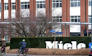 Nach "langem Ringen" hat es bei Miele offenbar einen Durchbruch in den Verhandlungen gegeben. Nach "langem Ringen" hat es bei Miele offenbar einen Durchbruch in den Verhandlungen gegeben.