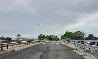 Ab Dienstag kann die Brücke über die B611 wieder befahren werden. - Straßen NRW Ab Dienstag kann die Brücke über die B611 wieder befahren werden. - Straßen NRW