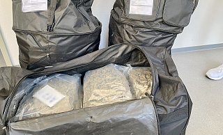 Die Drogenfahnder entdeckten in Löhne mehrere Kilogramm Rauschgift. - Polizei Bielefeld Die Drogenfahnder entdeckten in Löhne mehrere Kilogramm Rauschgift. - Polizei Bielefeld