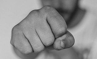 Ein bisher unbekannter Mann sei durch den Frucht-Frevel so in Rage geraten, dass er völlig die Beherrschung verlor. - Symbolfoto: Pixabay Ein bisher unbekannter Mann sei durch den Frucht-Frevel so in Rage geraten, dass er völlig die Beherrschung verlor. - Symbolfoto: Pixabay