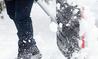 Kommt jetzt der erste, richtige Schnee? Wenn ja, sollten Bürger an ihre Winterdienstpflicht denken. - Symbolfoto/picture alliance Kommt jetzt der erste, richtige Schnee? Wenn ja, sollten Bürger an ihre Winterdienstpflicht denken. - Symbolfoto/picture alliance