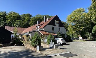 In der Gastronomie im Paderborner Haxtergrund wird es einen Pächterwechsel geben. Beim gesamten Gebäude besteht allerdings ein großer Sanierungsbedarf. - Marc Schröder In der Gastronomie im Paderborner Haxtergrund wird es einen Pächterwechsel geben. Beim gesamten Gebäude besteht allerdings ein großer Sanierungsbedarf. - Marc Schröder
