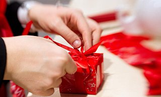 Ideen für Weihnachtsgeschenke mit Präsenten aus dem Kreis Höxter. - dpa Ideen für Weihnachtsgeschenke mit Präsenten aus dem Kreis Höxter. - dpa