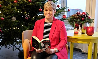 Adventliche Stimmung hat auch in der Lübbecker Location "Freiraum 54" Einzug gehalten. Hier wird die bekannte heimische Autorin Doris Oetting in der Vorweihnachtszeit Geschichten für Kinder und Erwachsene vorlesen. - Heike von Schulz Adventliche Stimmung hat auch in der Lübbecker Location "Freiraum 54" Einzug gehalten. Hier wird die bekannte heimische Autorin Doris Oetting in der Vorweihnachtszeit Geschichten für Kinder und Erwachsene vorlesen. - Heike von Schulz