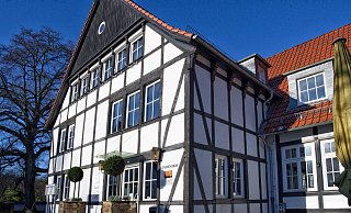 Das außergewöhnliche Restaurant und Tagungshotel ist Idyllisch im Teutoburger Wald gelegen. - Michaela Heinze Das außergewöhnliche Restaurant und Tagungshotel ist Idyllisch im Teutoburger Wald gelegen. - Michaela Heinze