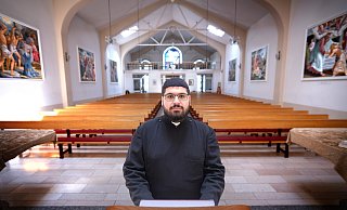 Raphael Gök kommt aus Augsburg und pendelt derzeit zwischen Gütersloh und dem Kloster in Warburg. Seit dem 1. Juli wohnt er offziell in Gütersloh. - Andreas Frücht Raphael Gök kommt aus Augsburg und pendelt derzeit zwischen Gütersloh und dem Kloster in Warburg. Seit dem 1. Juli wohnt er offziell in Gütersloh. - Andreas Frücht