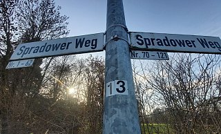 Der Spradower Weg in Kirchlengern wird häufig von Pendlern befahren. Foto: Florian Weyand - Florian Weyand Der Spradower Weg in Kirchlengern wird häufig von Pendlern befahren. Foto: Florian Weyand - Florian Weyand