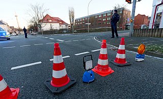 Der Bereich um die Hauptwache der Paderborner Polizei und eine städtische Unterkunft im Riemekeviertel war weiträumig abgesperrt worden. - Ralph Meyer Der Bereich um die Hauptwache der Paderborner Polizei und eine städtische Unterkunft im Riemekeviertel war weiträumig abgesperrt worden. - Ralph Meyer