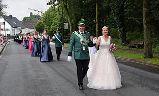 Matthias und Sandra Lüke beim Umzug durch Lichtenau. - Anja Ebner Matthias und Sandra Lüke beim Umzug durch Lichtenau. - Anja Ebner