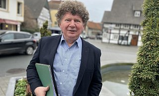 Willibald Haase will sich weiter gegen rechtsradikale Tendenzen in Delbrück einsetzen. Im Stadtrat startet er einen neuen Versuch. - Jens Reddeker Willibald Haase will sich weiter gegen rechtsradikale Tendenzen in Delbrück einsetzen. Im Stadtrat startet er einen neuen Versuch. - Jens Reddeker