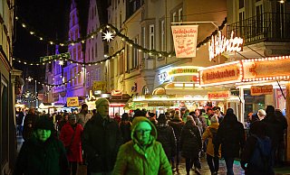 Zu Kläschen war es im vergangenen Jahr wieder voll in der Lemgoer Mittelstraße. - Nicole Ellerbrake Zu Kläschen war es im vergangenen Jahr wieder voll in der Lemgoer Mittelstraße. - Nicole Ellerbrake