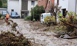 Spur der Verwüstung: Die Schlammlawine 2019 in Erkeln hinterließ viele Schäden. - David Schellenberg Spur der Verwüstung: Die Schlammlawine 2019 in Erkeln hinterließ viele Schäden. - David Schellenberg
