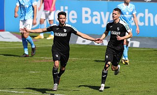 Aygün Yildirim machte sich wie sein künftiger Trainer Mitch Kniat beim SC Verl einen Namen. In der Saison 2020/21 traf er 14 Mal - so wie hier im Grünwalder Stadion des TSV 1860 München. - imago images/Eibner Aygün Yildirim machte sich wie sein künftiger Trainer Mitch Kniat beim SC Verl einen Namen. In der Saison 2020/21 traf er 14 Mal - so wie hier im Grünwalder Stadion des TSV 1860 München. - imago images/Eibner