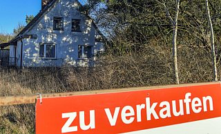 Ein gebrauchtes Einfamilienhaus kostete im vergangenen Jahr im Durchschnitt 452.000 Euro. - dpa Ein gebrauchtes Einfamilienhaus kostete im vergangenen Jahr im Durchschnitt 452.000 Euro. - dpa